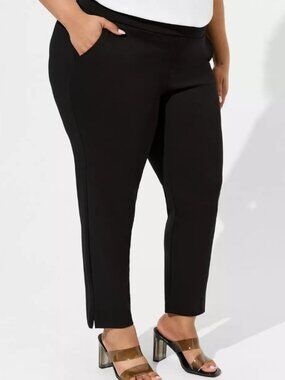 TORRID Pull-On Relaxed High-Rise Pant (NWT)